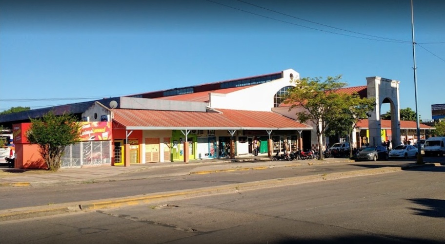 Vista exterior de la Terminal de Ómnibus de Paraná